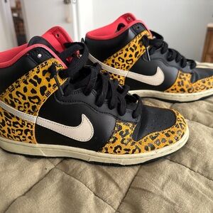 Nike Black and Yellow Leopard Print Sneakers
